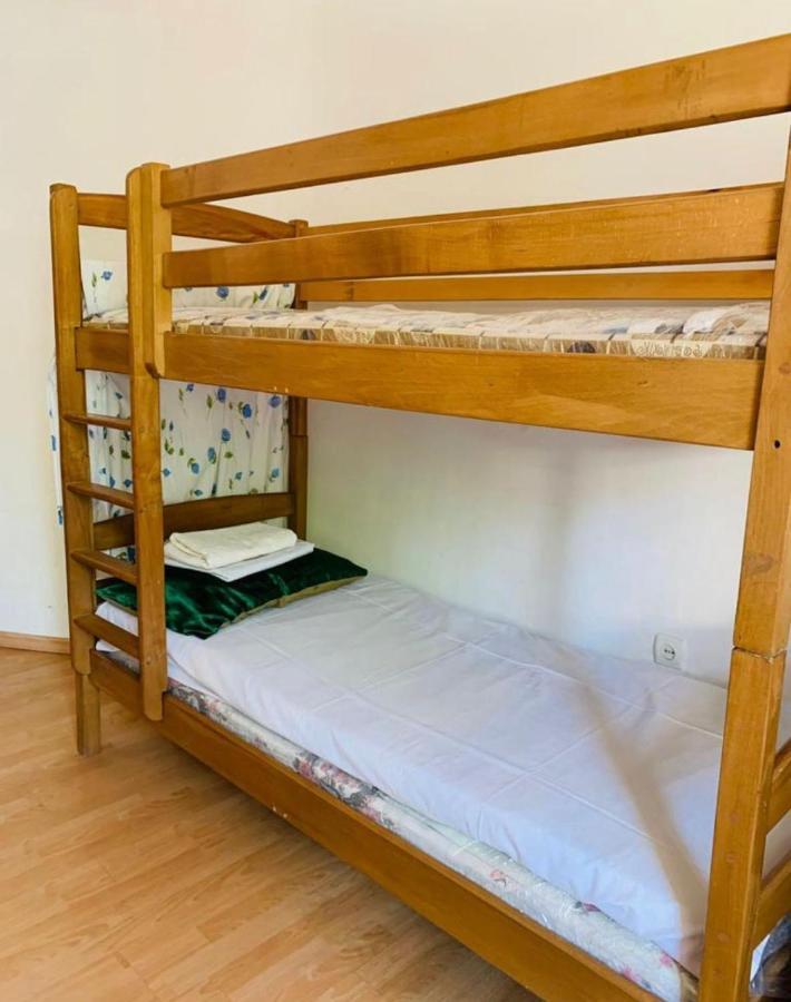 Infinity Hostel & Tour Єреван Екстер'єр фото