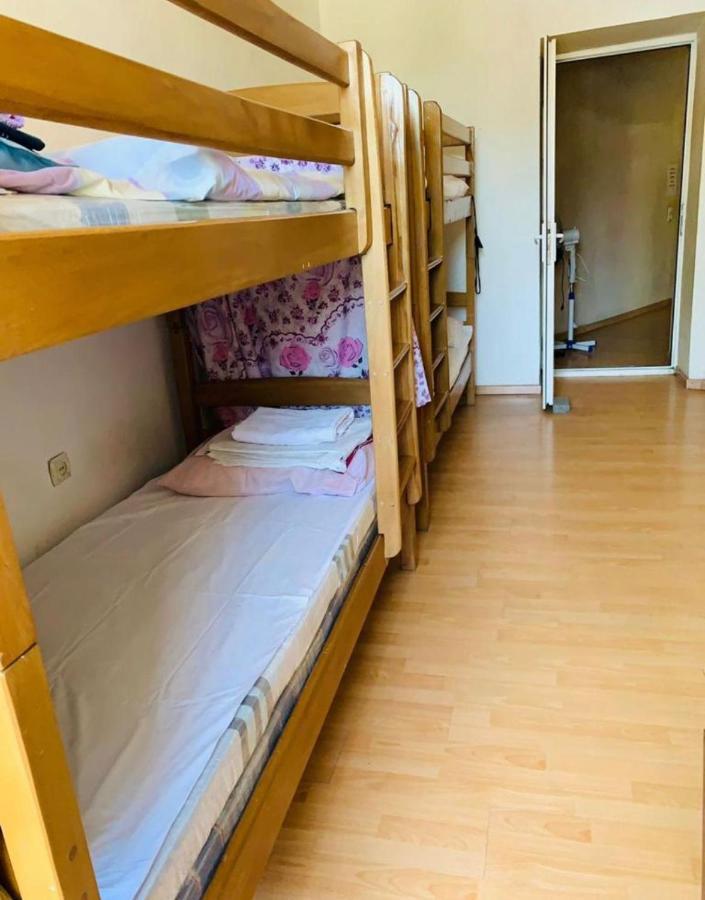 Infinity Hostel & Tour Єреван Екстер'єр фото